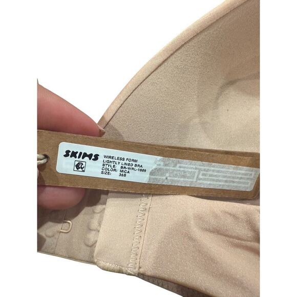 Skims WIRELESS FORM LIGHTLY LINED BRA MICA 36B - Picture 6 of 7